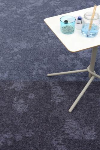 dapple-carpet-tiles-midnight-violet-luminous-blue-533x800