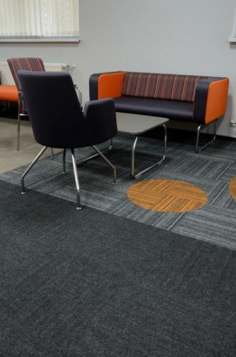 structure-bonded-carpet-tiles-offices-05-530x800