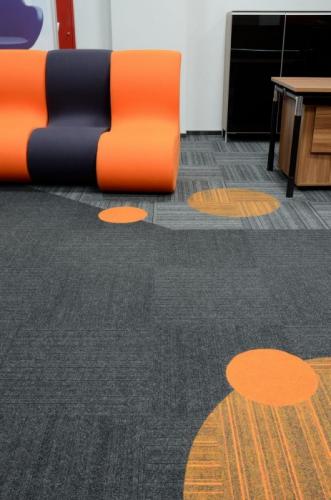 structure-bonded-carpet-tiles-offices-08-530x800