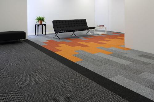 tivoli-carpet-planks-tufted-loop-pile-grey-black-orange-studio-0077