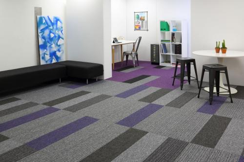 tivoli-carpet-planks-tufted-loop-pile-grey-purple-studio-0039