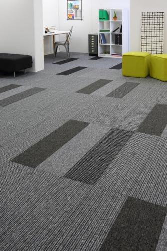 tivoli-carpet-planks-tufted-loop-pile-grey-studio-0029-533x800