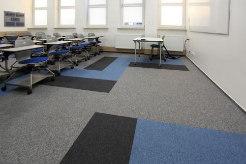 university-school-carpet-tiles-burmatex-01-1199x800